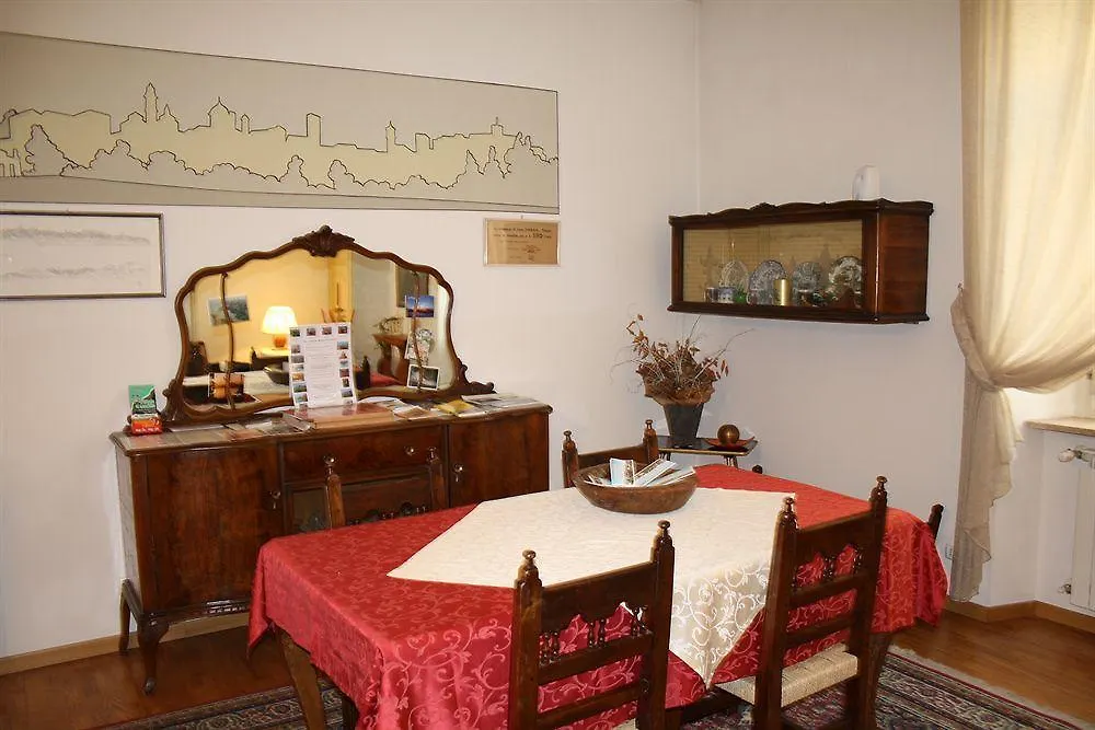 ** Hotel Guest House Abaco Centro Stazione Bergamo Italia