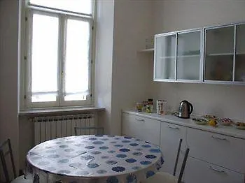 Guest House Abaco Centro Stazione Bergamo 2*,  Italy
