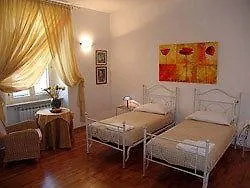 ** Hotel Guest House Abaco Centro Stazione Bergamo Italy